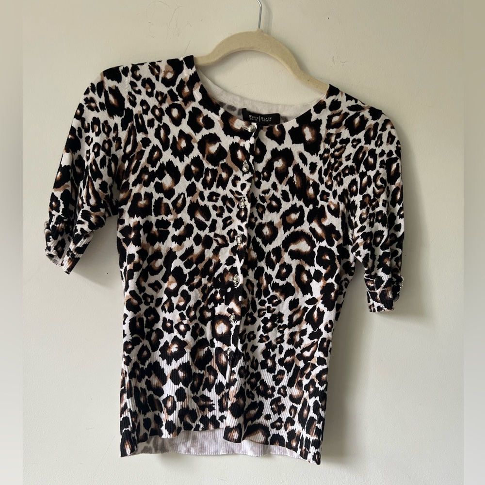White House Black Market Leopard Print Button Front Cardigan Top XS - Picture 4 of 6